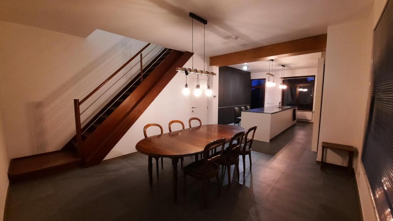 The Kettle House - Manor Villa Sint-Pieters-Leeuw Bagian luar foto